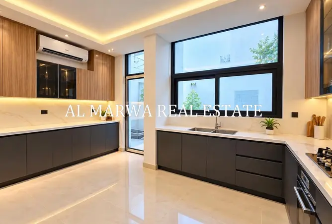 156485391 - Property Image 2