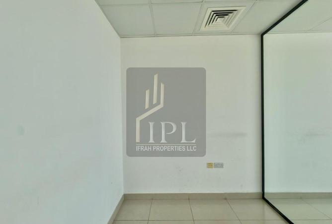 106428266 - Property Image 3