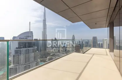 Penthouse - 5 Bedrooms - 6 Bathrooms for rent in Boulevard Point - Downtown Dubai - Dubai