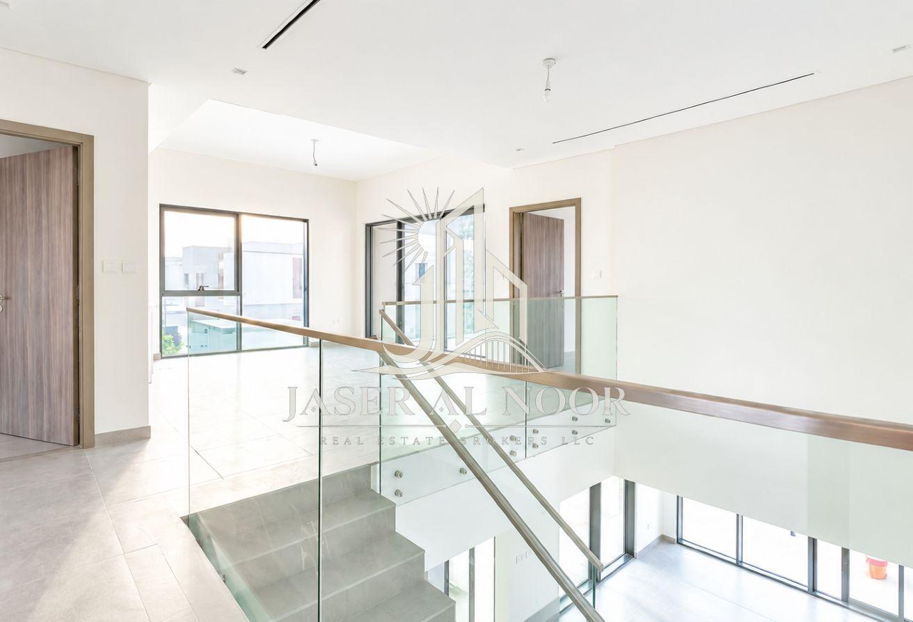 Corner Landscaped | Prime Location | Vacant photo 12