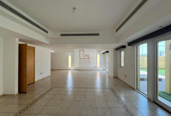 73808079 - Property Main Image