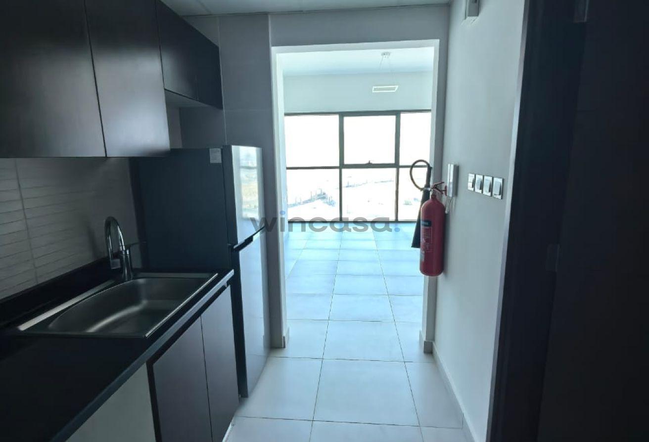 COMMUNITY VIEW | UNFURNISHED | READY TO MOVE photo 6