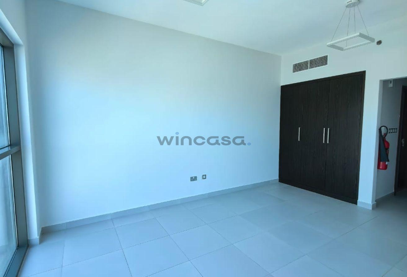 COMMUNITY VIEW | UNFURNISHED | READY TO MOVE photo 3