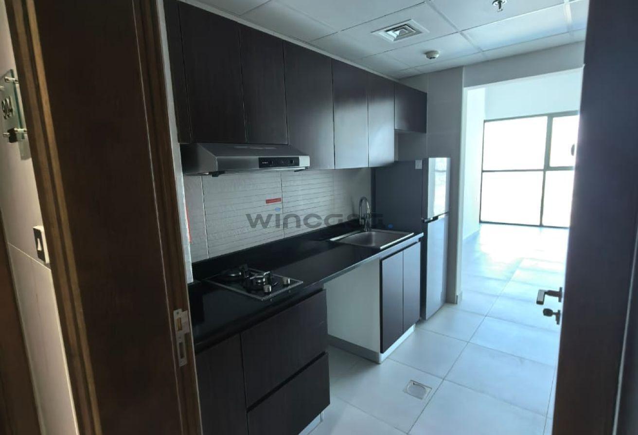 COMMUNITY VIEW | UNFURNISHED | READY TO MOVE photo 7