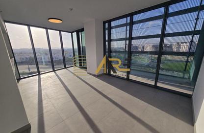 Apartment - 3 Bedrooms - 3 Bathrooms for rent in The Gate - Aljada - Sharjah