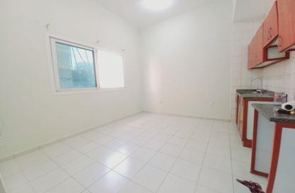 Apartment - Studio - 1 Bathroom for rent in Fire Station Road - Muwaileh - Sharjah