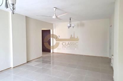 Apartment - 2 Bedrooms - 2 Bathrooms for rent in Karama Centre - Karama Park Area - Al Karama - Dubai
