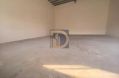 Warehouse - Studio - 1 Bathroom for rent in Umm Al Thuoob - Umm Al Quwain