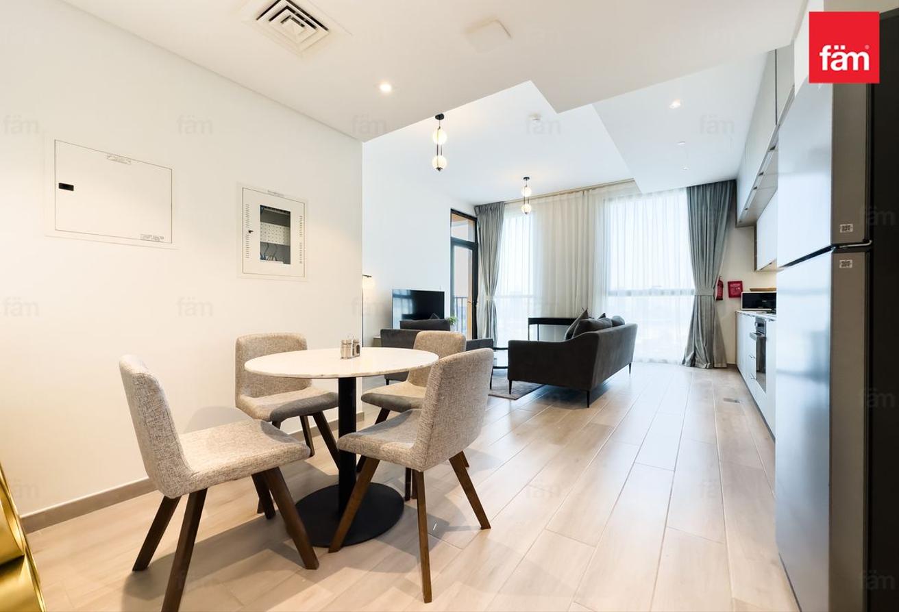 Vacant | Spacious | Furnished | 4 Cheques photo 5
