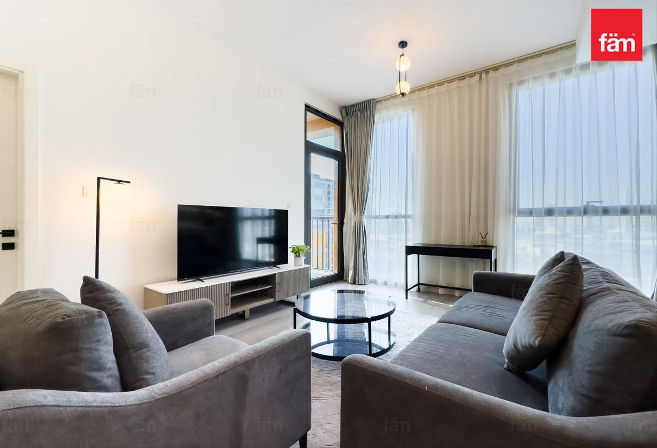 Vacant | Spacious | Furnished | 4 Cheques photo 4