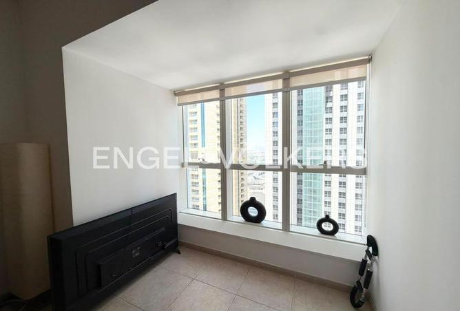98240406 - Property Image 2