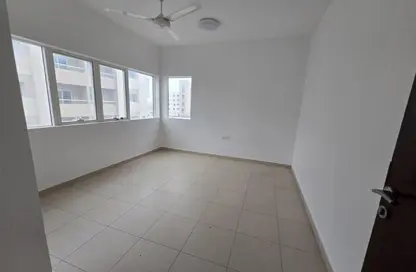 Apartment - 1 Bedroom - 2 Bathrooms for rent in Al Qulaya'ah - Al Sharq - Sharjah