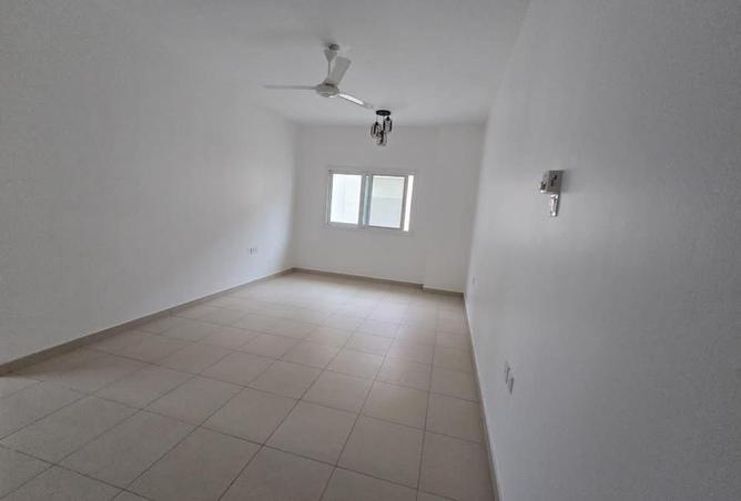 69898305 - Property Image 3