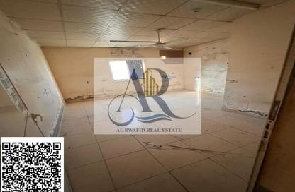 Labor Camp - Studio - 7+ Bathrooms for rent in SG 10 Building - Industrial Area 10 - Sharjah Industrial Area - Sharjah