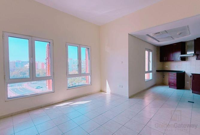 53180965 - Property Image 3