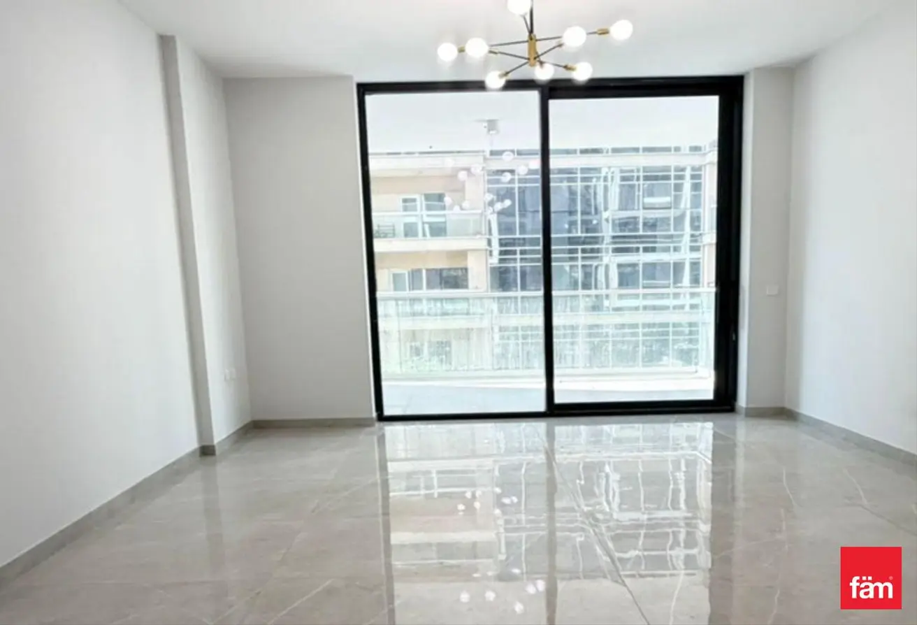 78182415 - Property Main Image