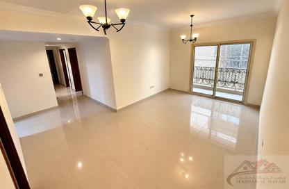 Apartment - 3 Bedrooms - 3 Bathrooms for rent in Muwaileh 29 Building - Muwaileh - Sharjah