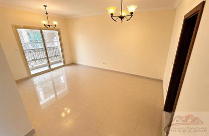 Apartment - 3 Bedrooms - 3 Bathrooms for rent in Muwaileh 29 Building - Muwaileh - Sharjah