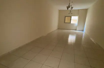 Apartment - 2 Bedrooms - 4 Bathrooms for rent in Thuraya Al Majaz Building - Al Majaz 3 - Al Majaz - Sharjah