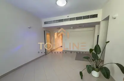 Apartment - 1 Bedroom - 2 Bathrooms for sale in Hub Canal 2 - Hub Golf View Apartments - Dubai Sports City - Dubai Apartment - 1 Bedroom - 2 Bathrooms for sale in Hub Canal 2 - Hub Golf View Apartments - Dubai Sports City - Dubai