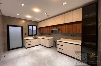 Villa - 4 - 5 for sale in Al Helio - Ajman