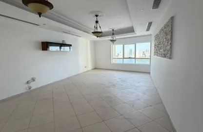 Apartment - 3 Bedrooms - 4 Bathrooms for sale in Al Majaz 3 - Al Majaz - Sharjah