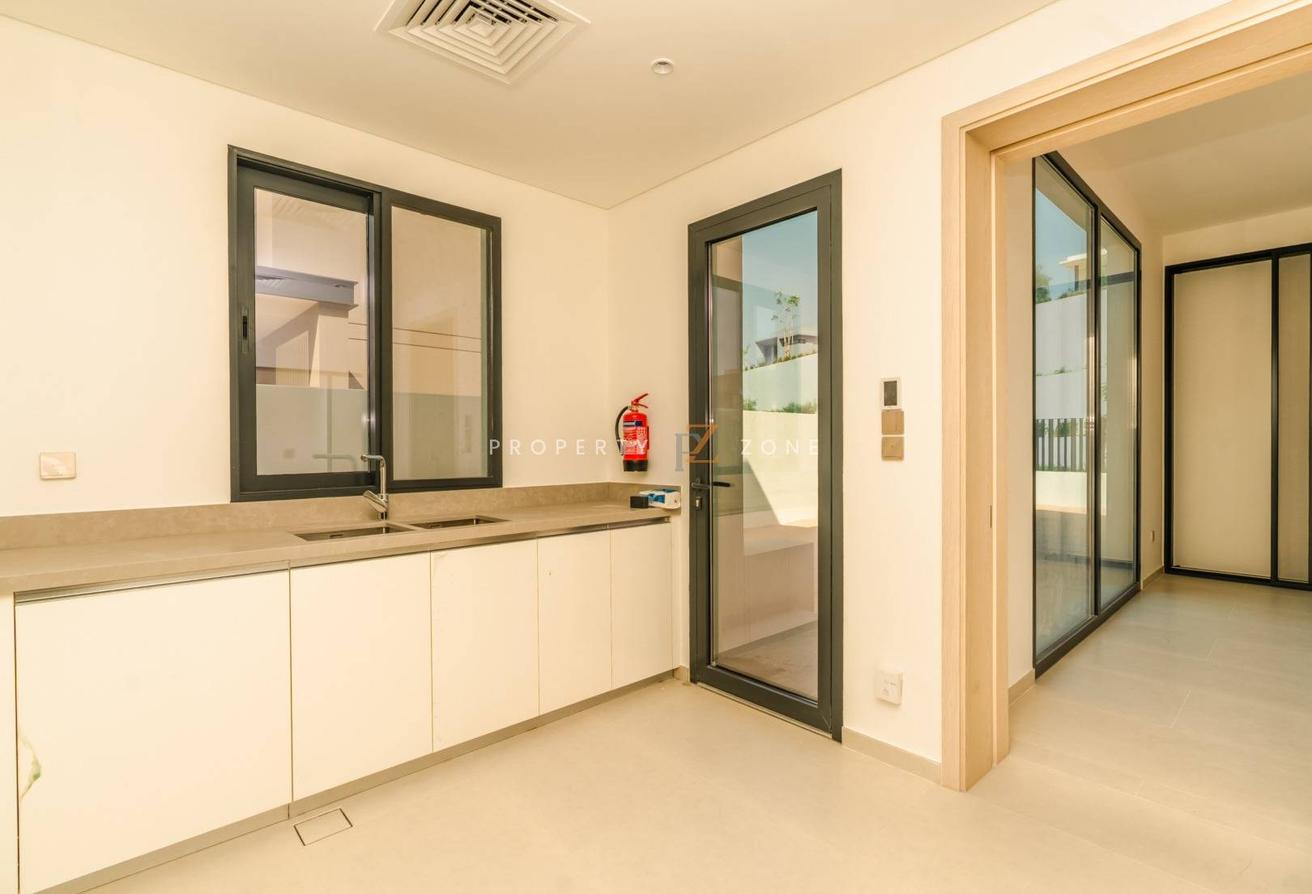 Multiple Cheques | Motivated Landlord | Single Raw photo 10