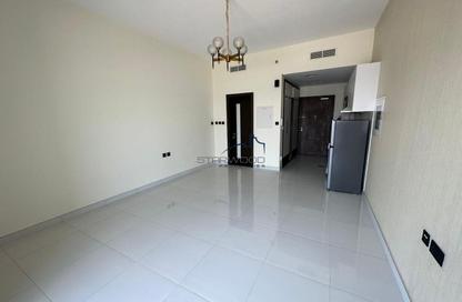 Apartment - Studio - 1 for rent in Wavez Residence - Liwan - Dubai