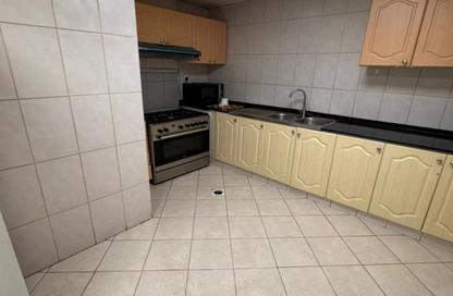 Apartment - 2 Bedrooms - 2 Bathrooms for rent in Al Noor Tower - Al Majaz 3 - Al Majaz - Sharjah