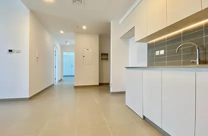 شقة - 2 غرف نوم - 3 حمامات للبيع في 3A شقق زهرة النسيم - زهرة بريز أبارتمنتس 3 - شقق زهرة النسيم - تاون سكوير - دبي