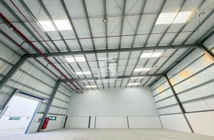 Warehouse - Studio for rent in Phase 1 - Dubai Investment Park (DIP) - Dubai