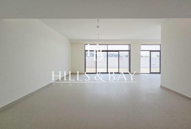 73112201 - Property Image 2