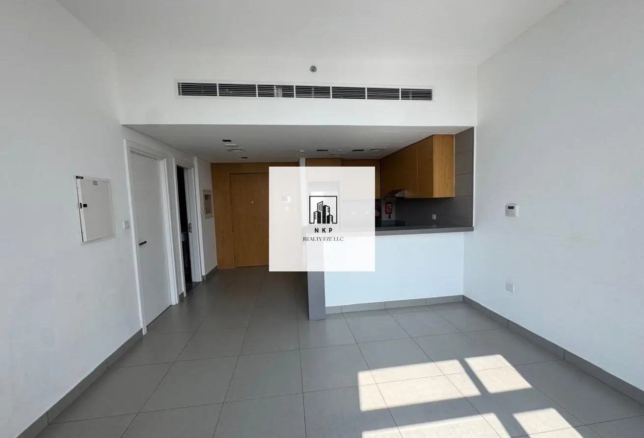 155587433 - Property Main Image