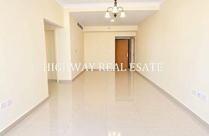 Apartment - 2 - 2 for rent in Muwaileh 29 Building - Muwaileh - Sharjah