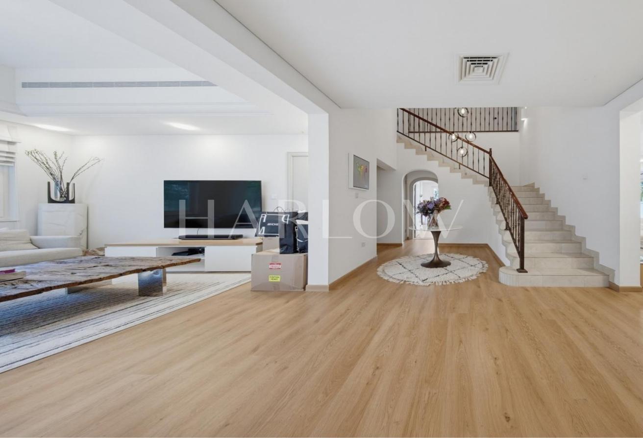 Private Pool | Park Facing | Immaculate C1 photo 6