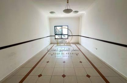 Apartment - 2 - 3 for rent in Al Majaz 2 - Al Majaz - Sharjah Apartment - 2 - 3 for rent in Al Majaz 2 - Al Majaz - Sharjah