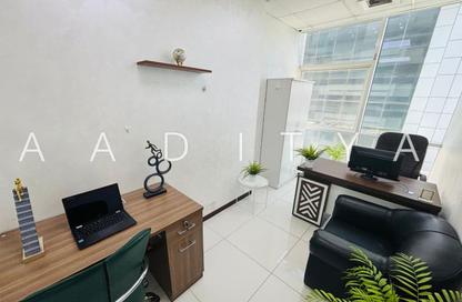 Office Space - Studio - 1 Bathroom for rent in Al Fajer Complex - Oud Metha - Bur Dubai - Dubai