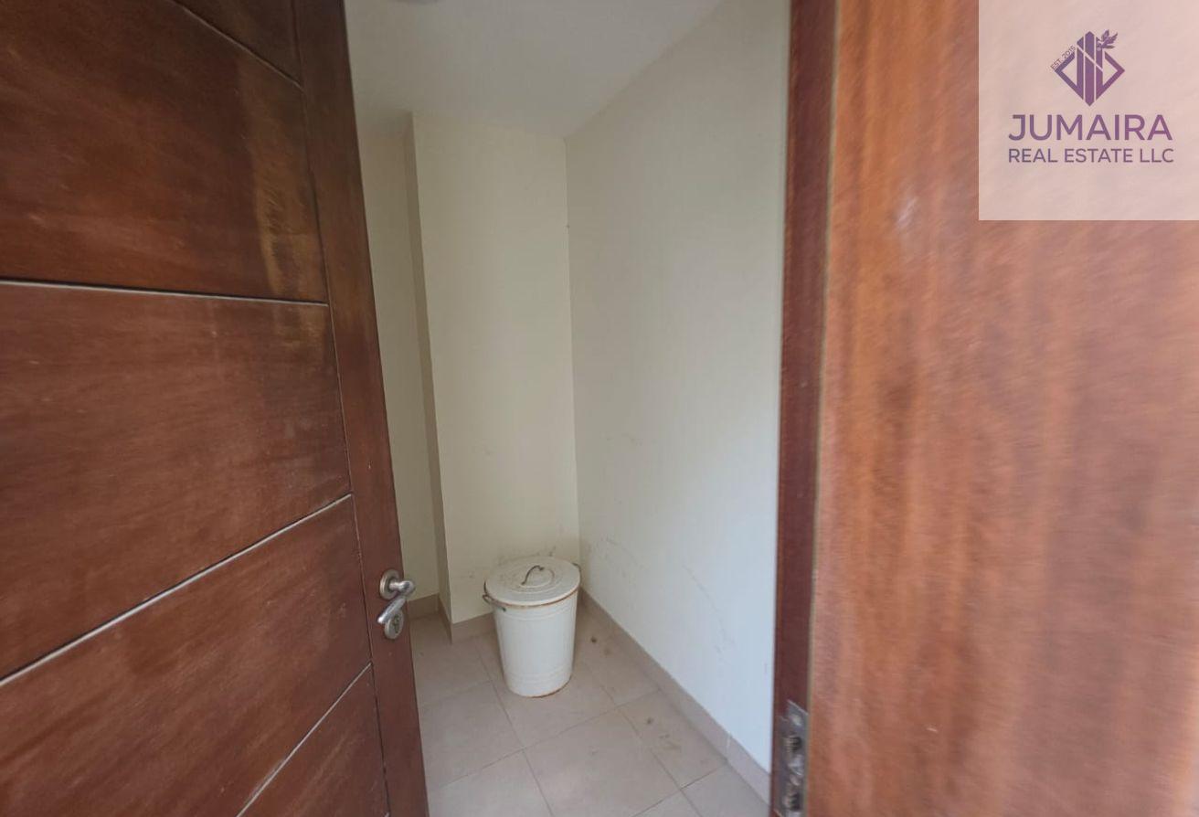 Beautifully Maintained 3BR Bermuda Villa with Maid