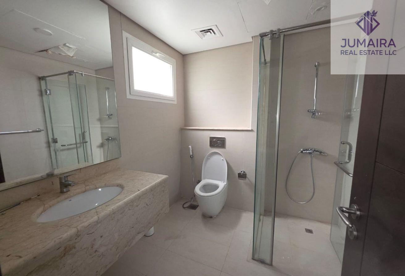 Beautifully Maintained 3BR Bermuda Villa with Maid