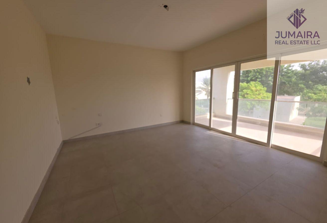 Beautifully Maintained 3BR Bermuda Villa with Maid