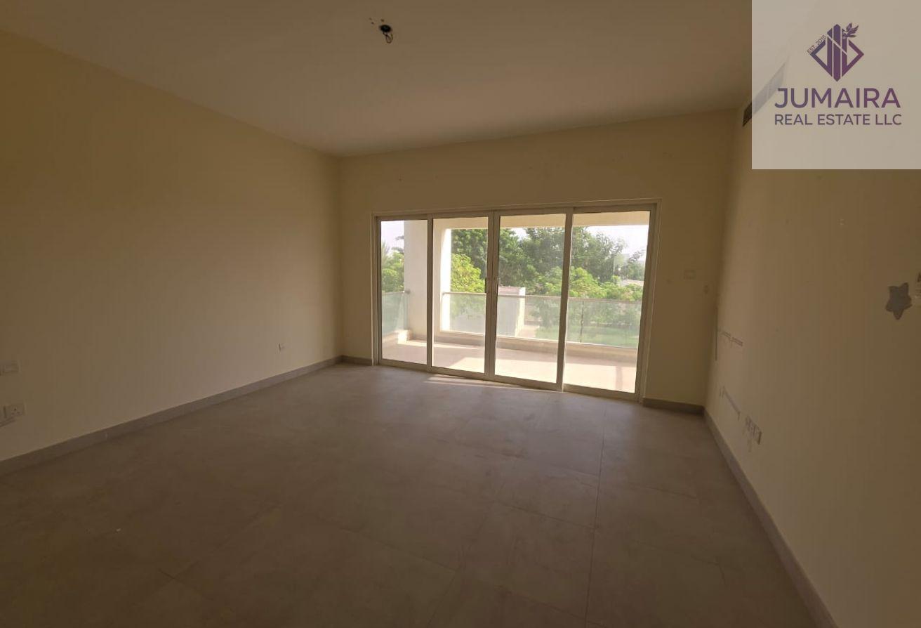 Beautifully Maintained 3BR Bermuda Villa with Maid