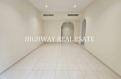 Apartment - 1 - 2 for rent in Muwaileh 3 Building - Muwaileh - Sharjah