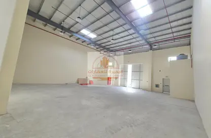 مستودع - استوديو - 1 حمام للايجار في أم الثعوب - أم القيوين