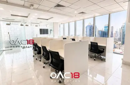 مكتب - استوديو - 2 حمامات للايجار في القمة - الخليج التجاري - دبي