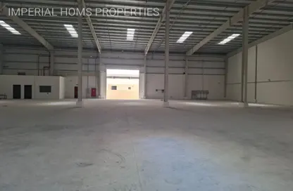Warehouse - Studio - 2 Bathrooms for rent in Umm Al Thuoob - Umm Al Quwain