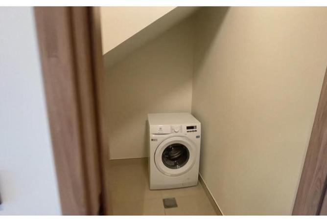 76177880 - Property Image 3