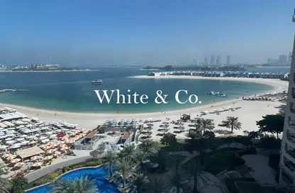 Apartment - 5 Bedrooms - 4 Bathrooms for rent in Al Das - Shoreline Apartments - Palm Jumeirah - Dubai