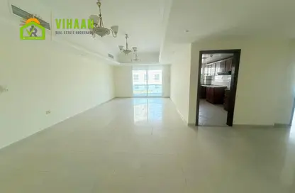 Apartment - 2 Bedrooms - 3 Bathrooms for rent in Al Menhali Building - Oud Metha - Bur Dubai - Dubai