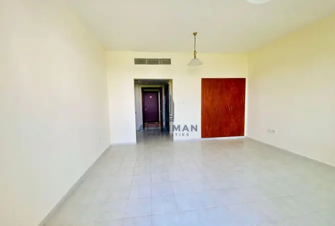 161426404 - Property Image 2