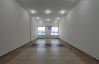 Apartment - 3 Bedrooms - 4 Bathrooms for rent in Hamdan Street - Abu Dhabi Apartment - 3 Bedrooms - 4 Bathrooms for rent in Hamdan Street - Abu Dhabi